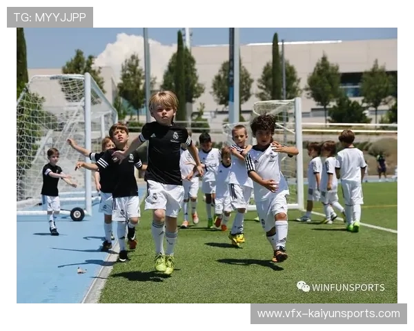 西甲俱乐部注重青训传承，拉玛西亚与皇马青训营持续输出人才